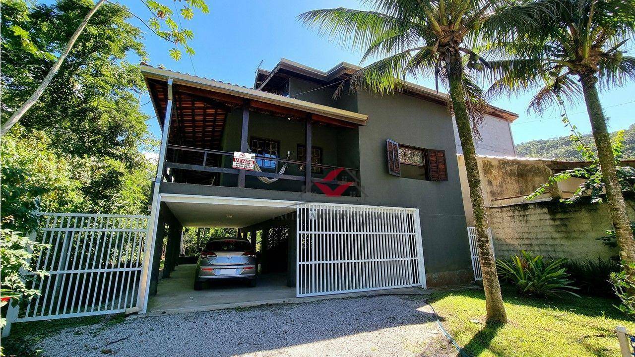 Casa de Condomínio à venda com 4 quartos, 266m² - Foto 2