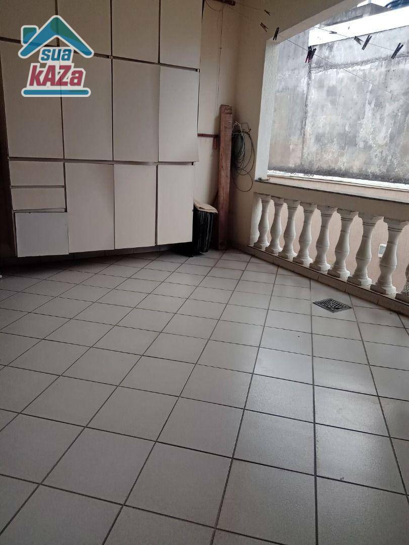 Sobrado à venda com 3 quartos, 200m² - Foto 48