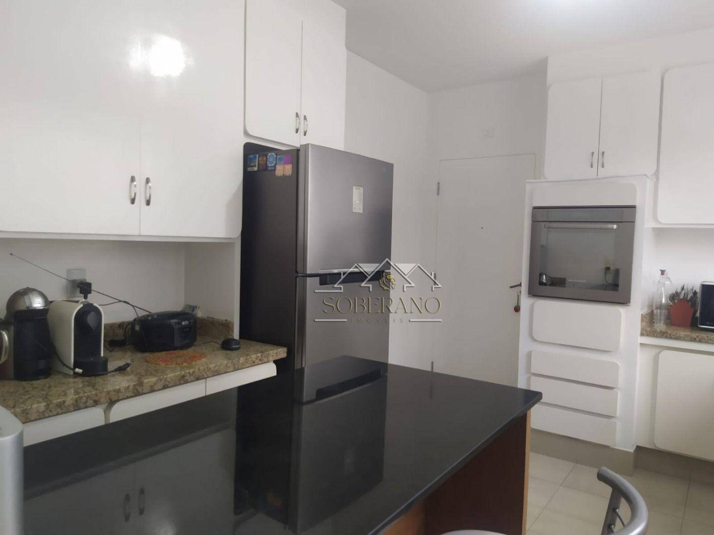 Apartamento à venda com 4 quartos, 192m² - Foto 6