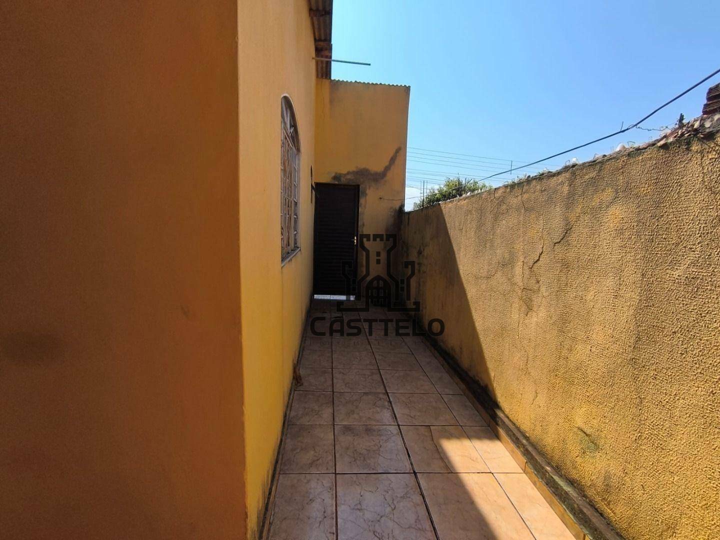 Casa à venda com 3 quartos, 90m² - Foto 21