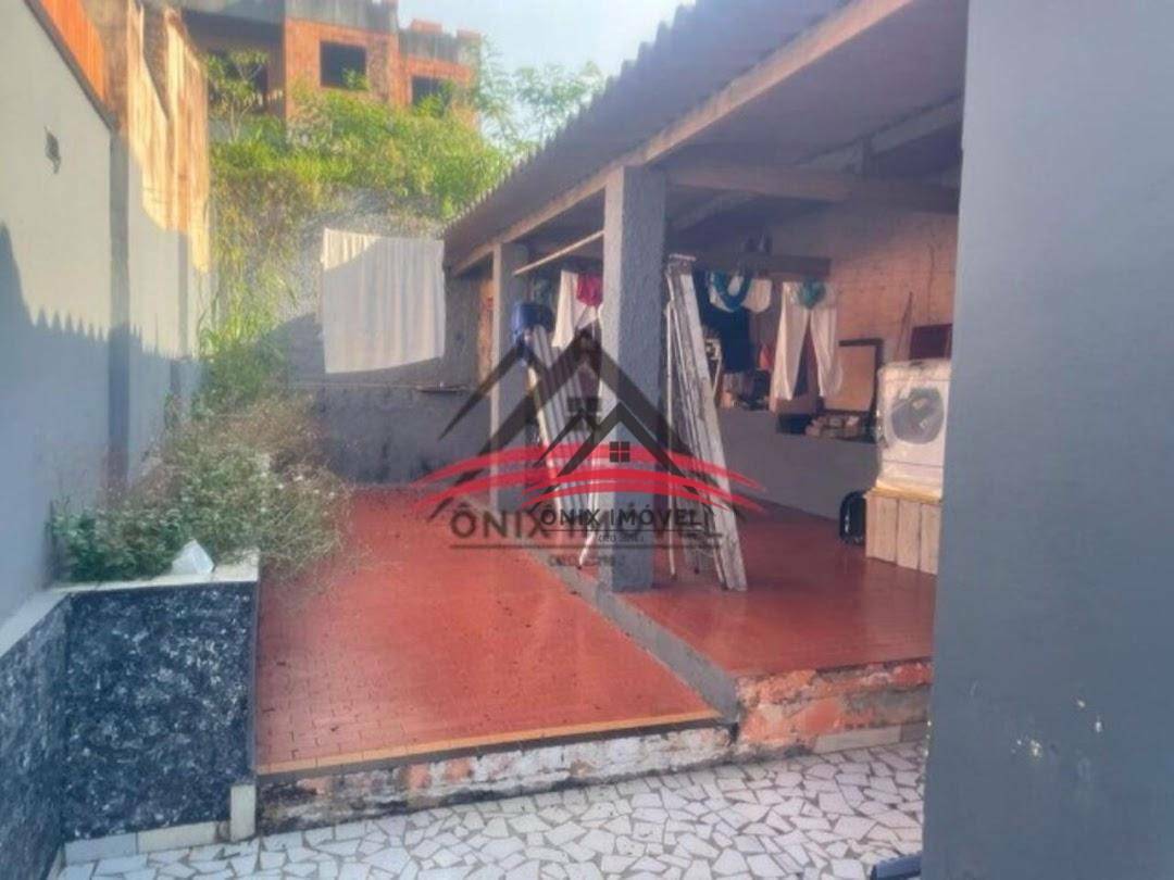 Casa à venda com 2 quartos, 140m² - Foto 17