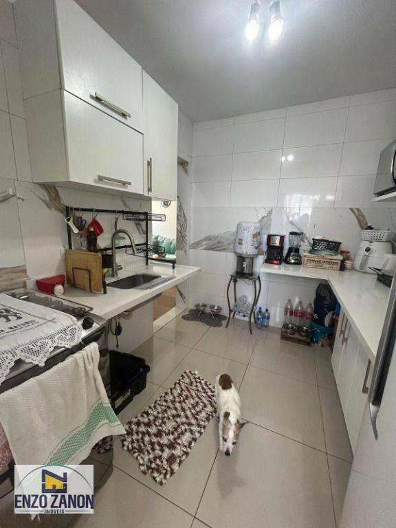 Apartamento à venda com 3 quartos, 70m² - Foto 1