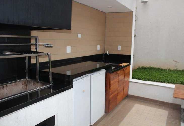 Apartamento à venda com 2 quartos, 70m² - Foto 3