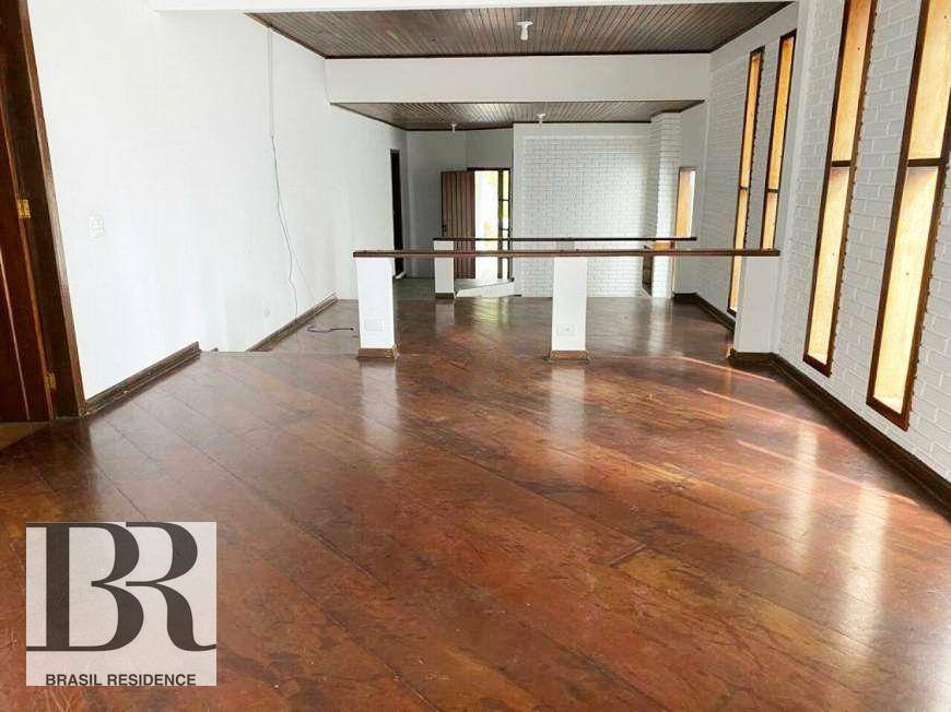 Casa à venda com 4 quartos, 230m² - Foto 4