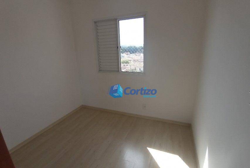 Apartamento à venda com 3 quartos, 74m² - Foto 7