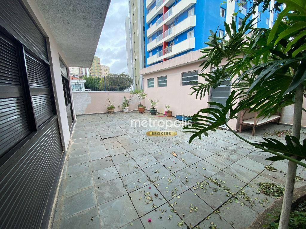 Casa à venda e aluguel com 3 quartos, 282m² - Foto 11