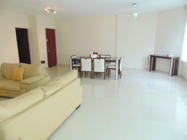 Apartamento à venda com 3 quartos, 180m² - Foto 3