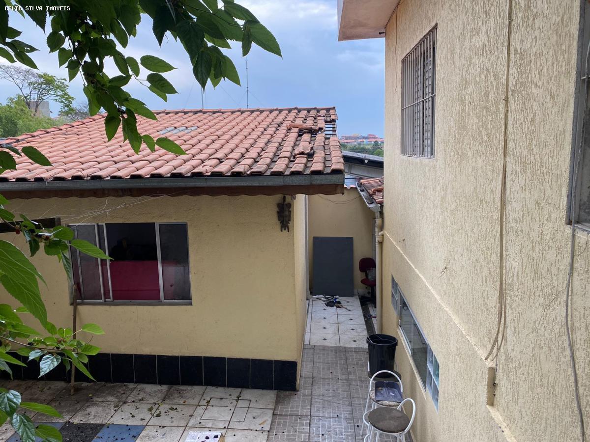 Casa à venda com 4 quartos, 350m² - Foto 1