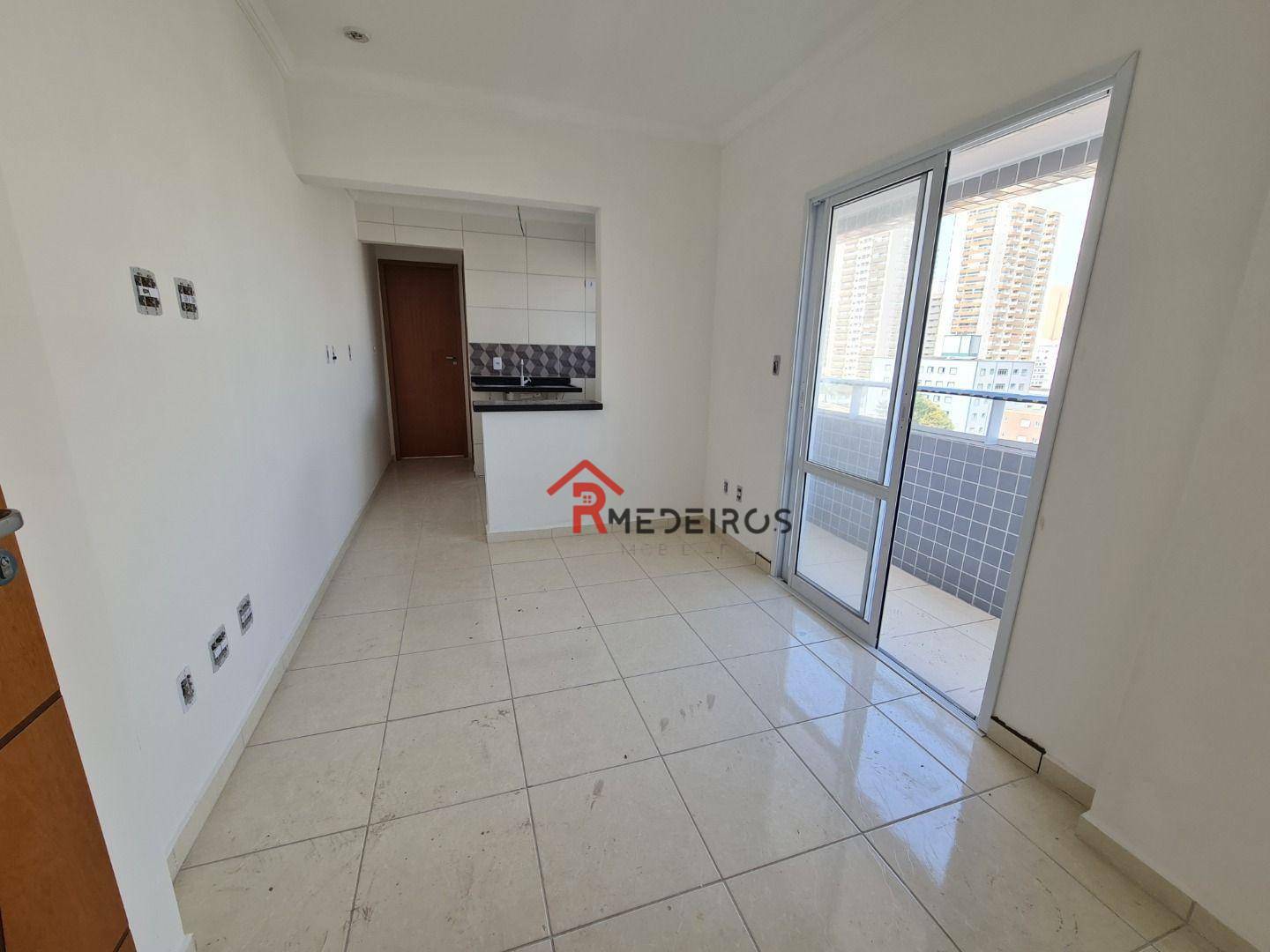 Apartamento à venda com 1 quarto, 40m² - Foto 2