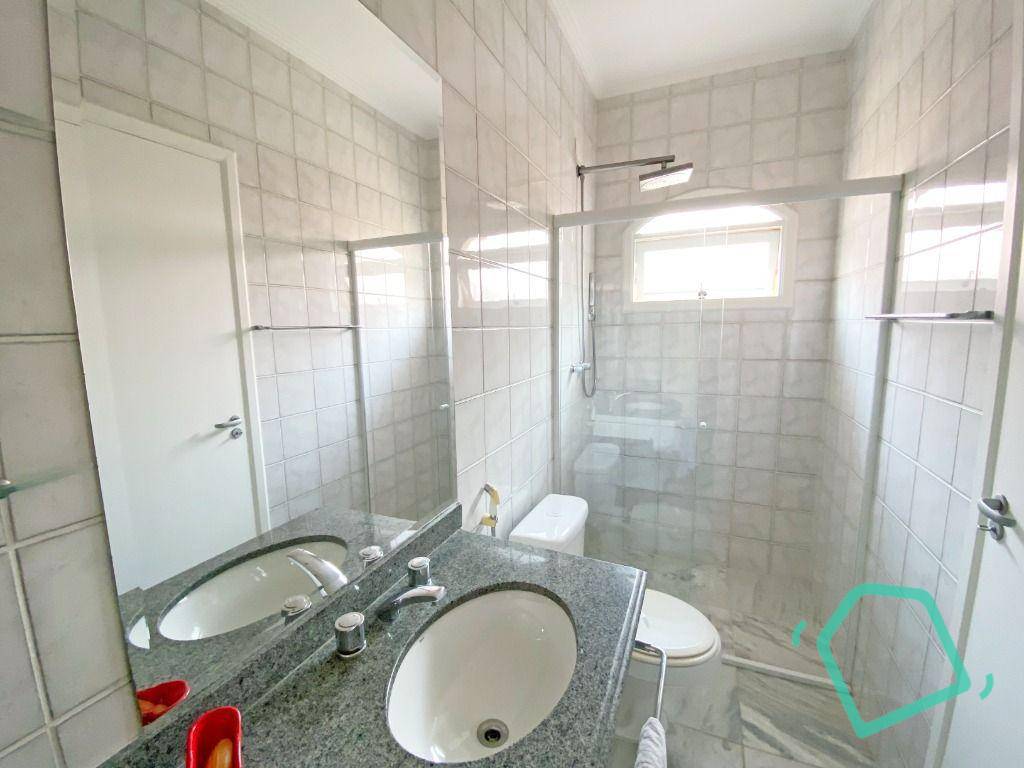 Casa de Condomínio à venda com 3 quartos, 240m² - Foto 28