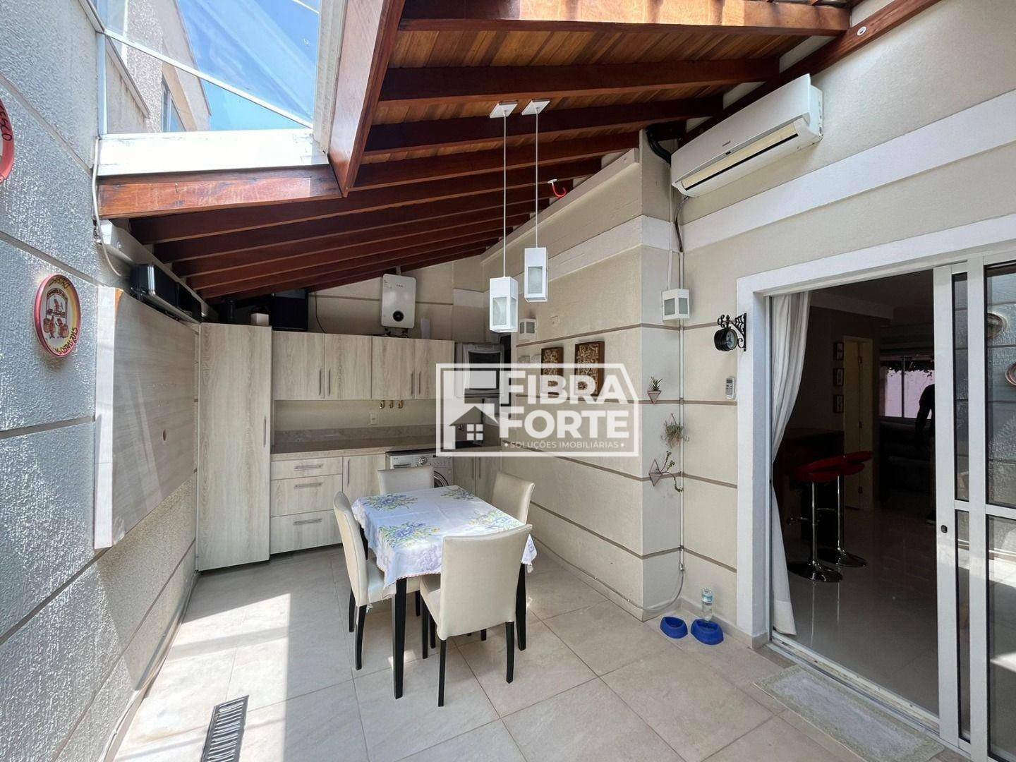 Casa de Condomínio para alugar com 3 quartos, 78m² - Foto 17