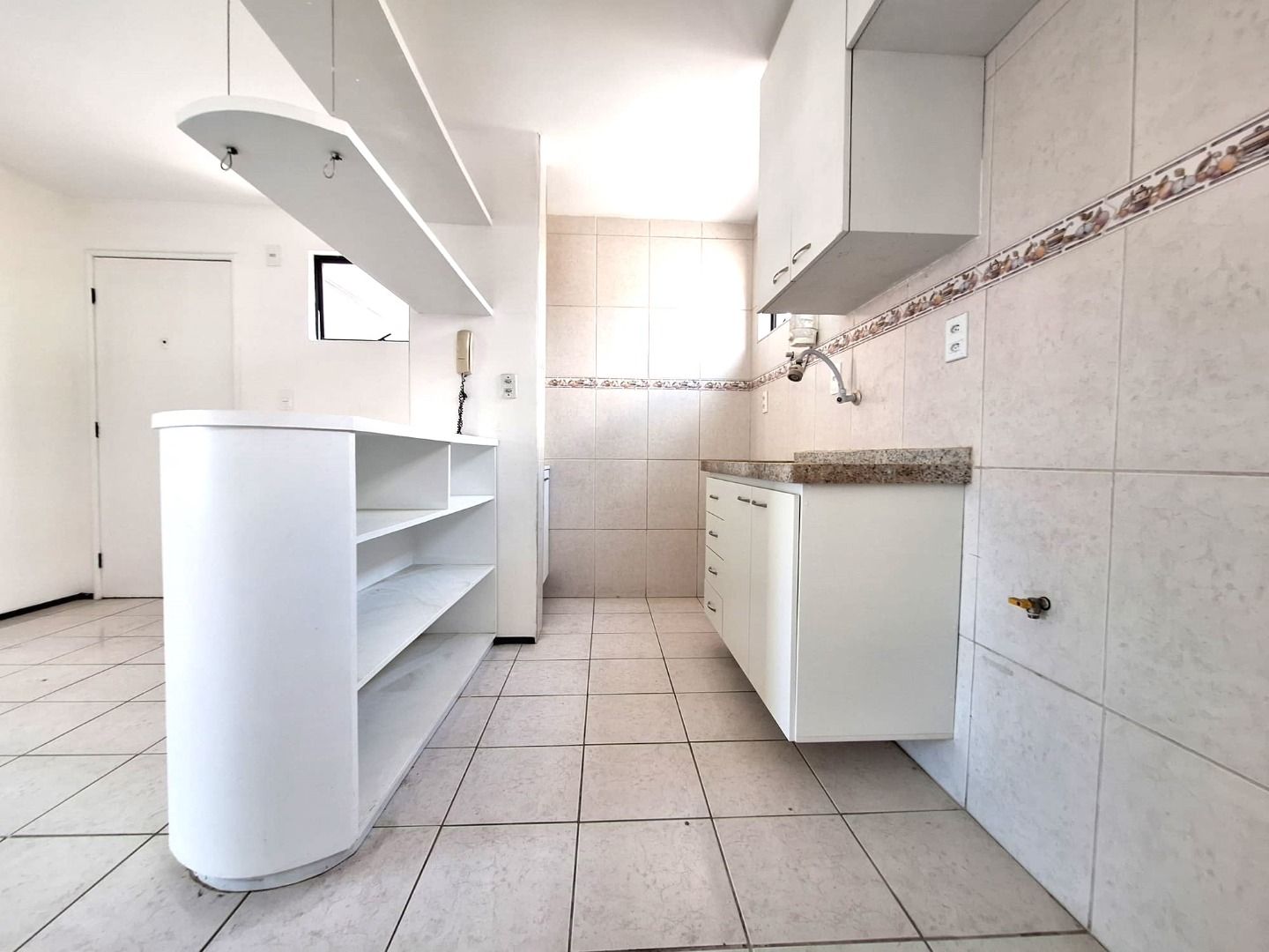 Apartamento para alugar com 2 quartos, 62m² - Foto 7