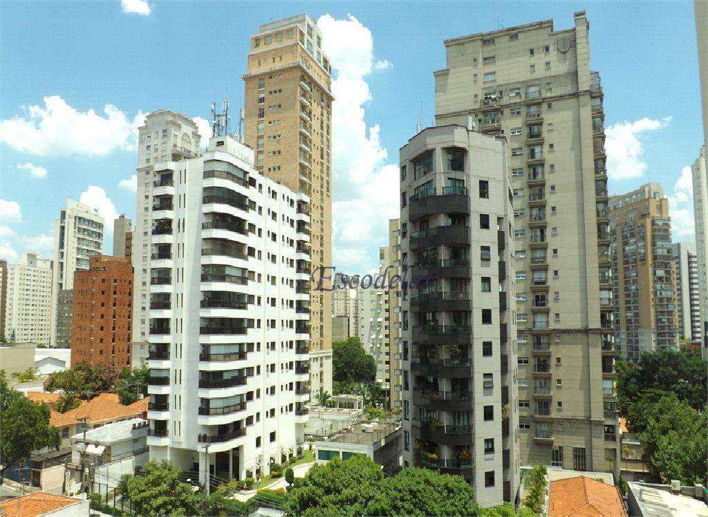 Apartamento à venda com 4 quartos, 320m² - Foto 2