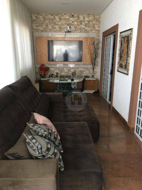 Casa à venda com 3 quartos, 472m² - Foto 27