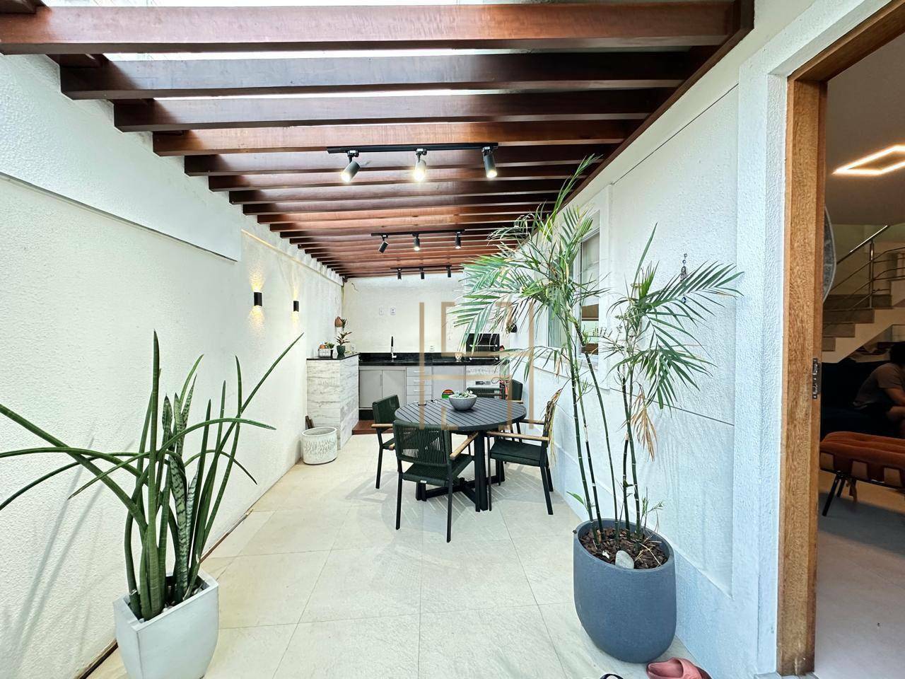 Casa à venda com 4 quartos, 170m² - Foto 30