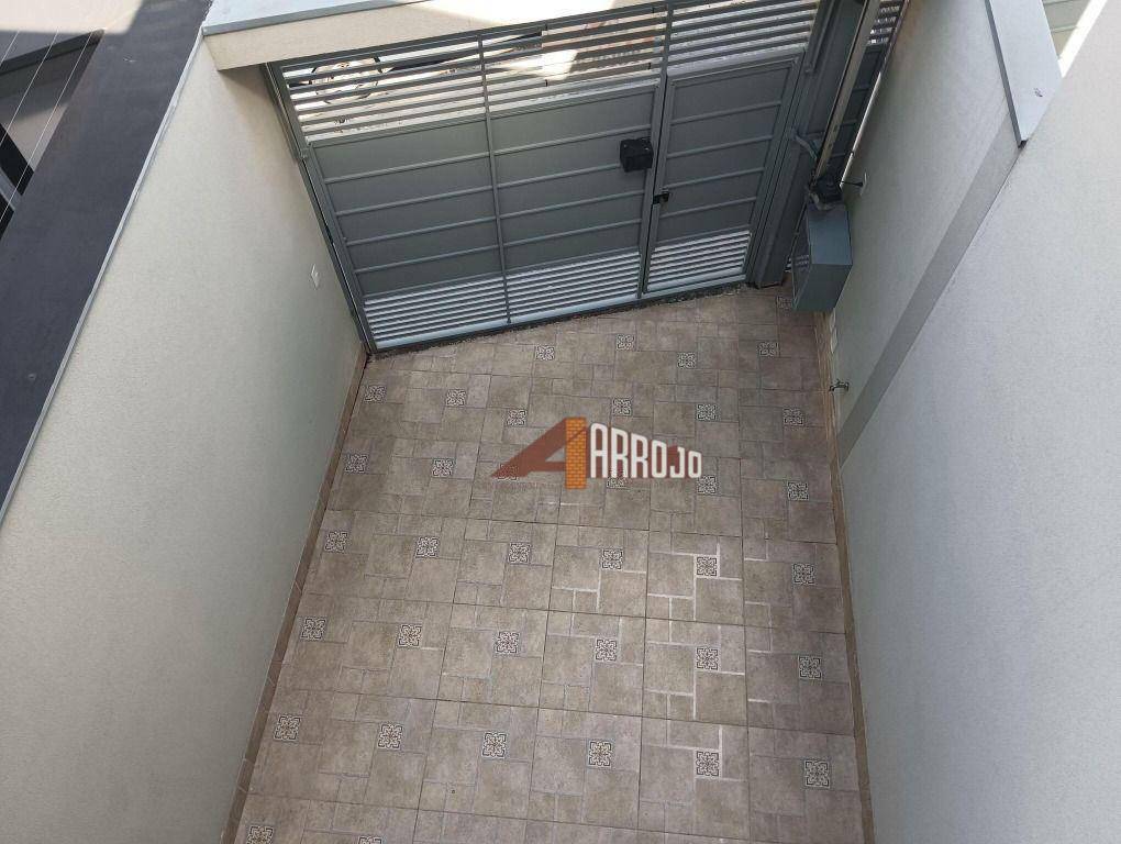 Sobrado à venda com 3 quartos, 92m² - Foto 4