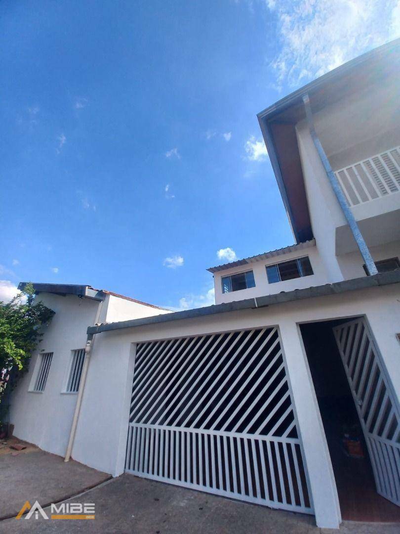 Casa para alugar com 3 quartos, 120m² - Foto 2