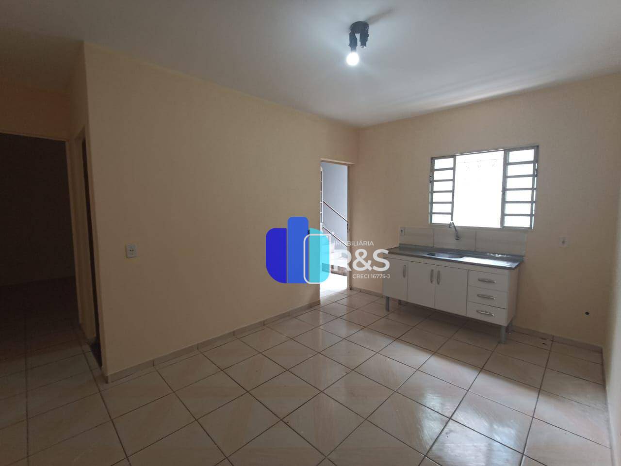 Casa para alugar com 1 quarto, 35m² - Foto 1