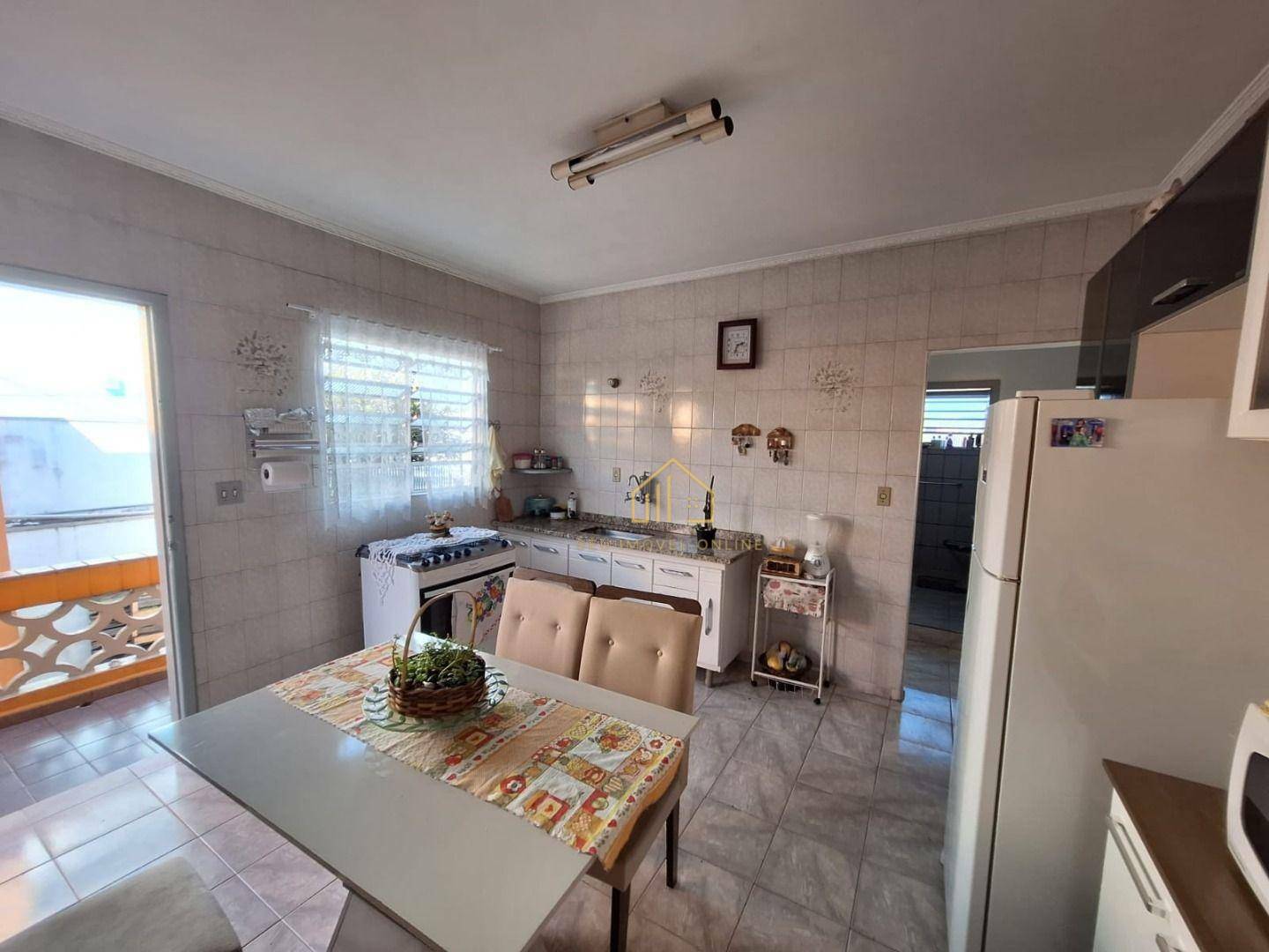 Casa à venda com 2 quartos, 250m² - Foto 14