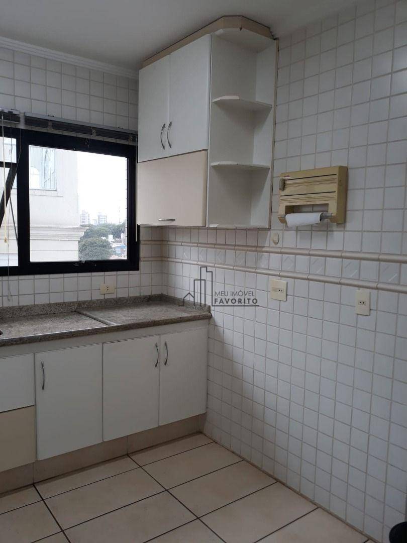 Apartamento para alugar com 3 quartos, 180m² - Foto 15