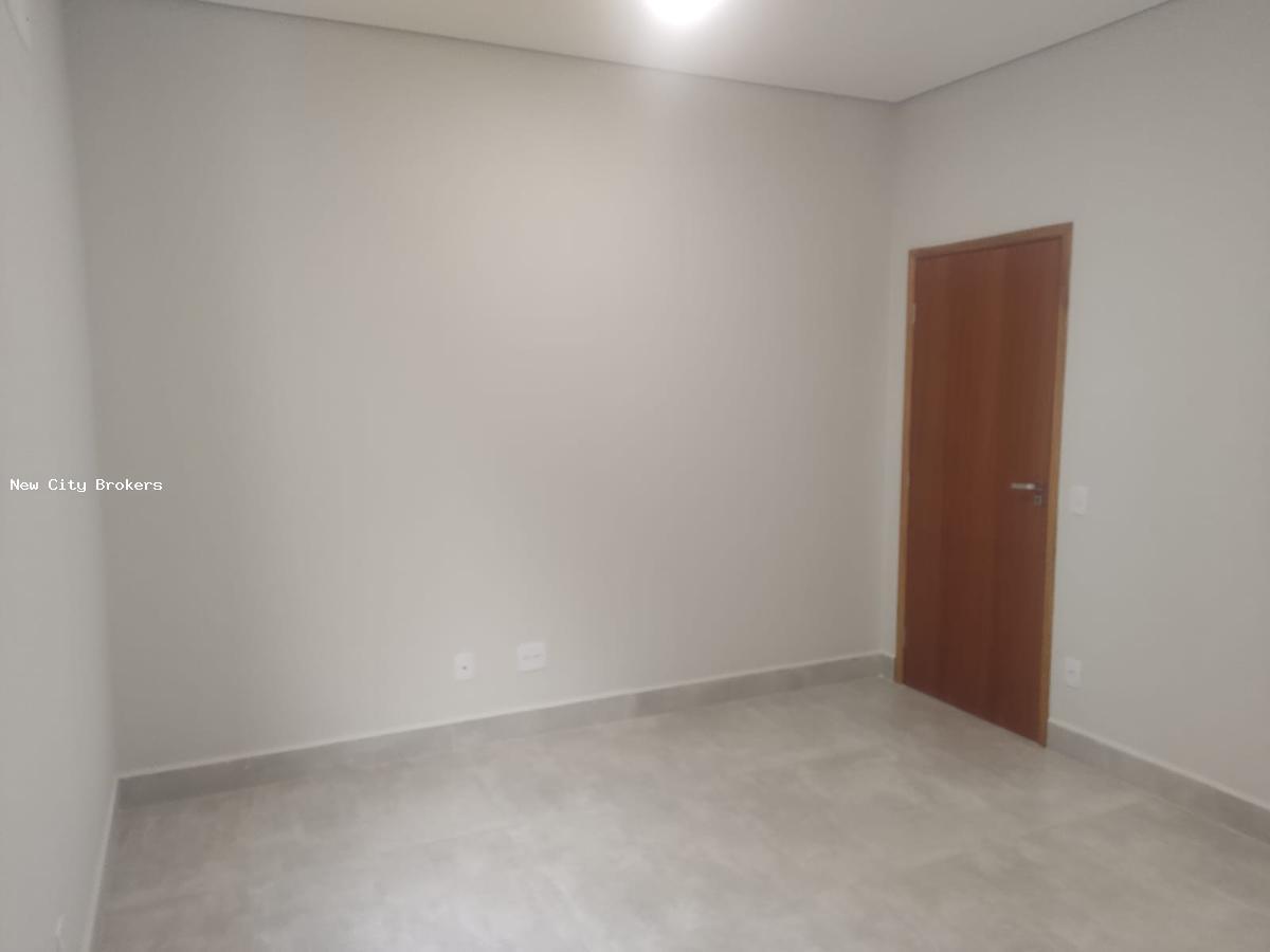 Sobrado à venda com 3 quartos, 300m² - Foto 20