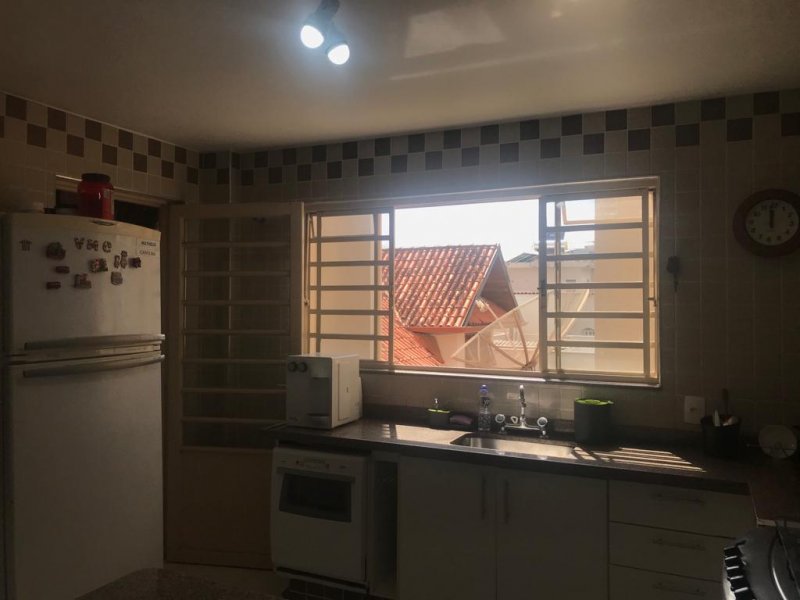 Apartamento à venda com 3 quartos, 142m² - Foto 9