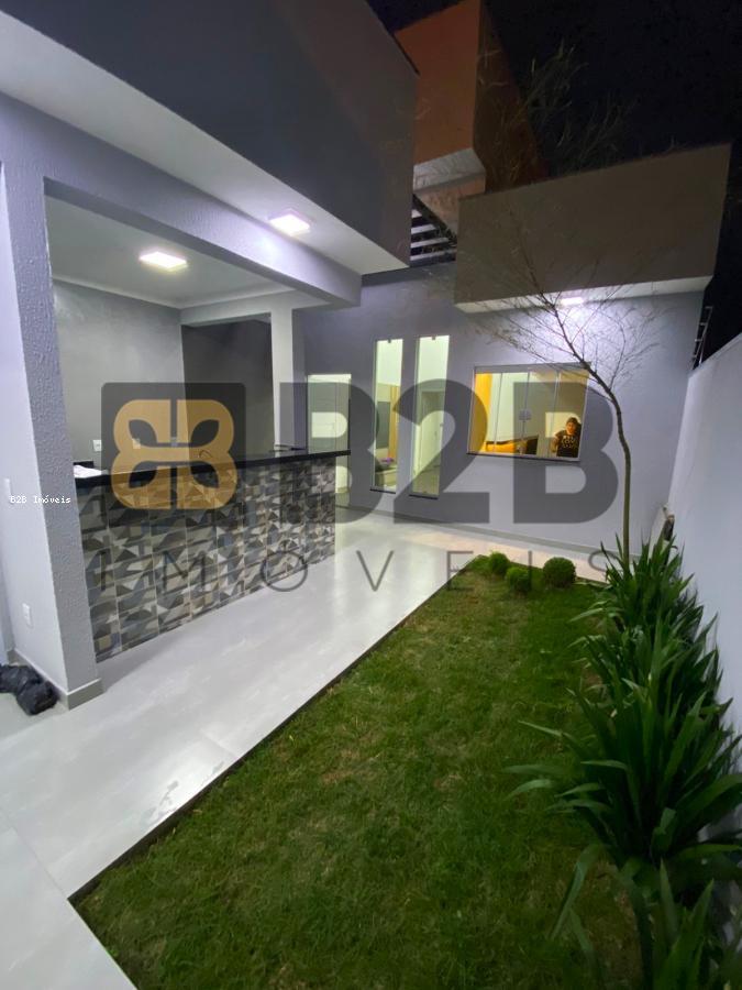 Casa à venda com 3 quartos, 181m² - Foto 4