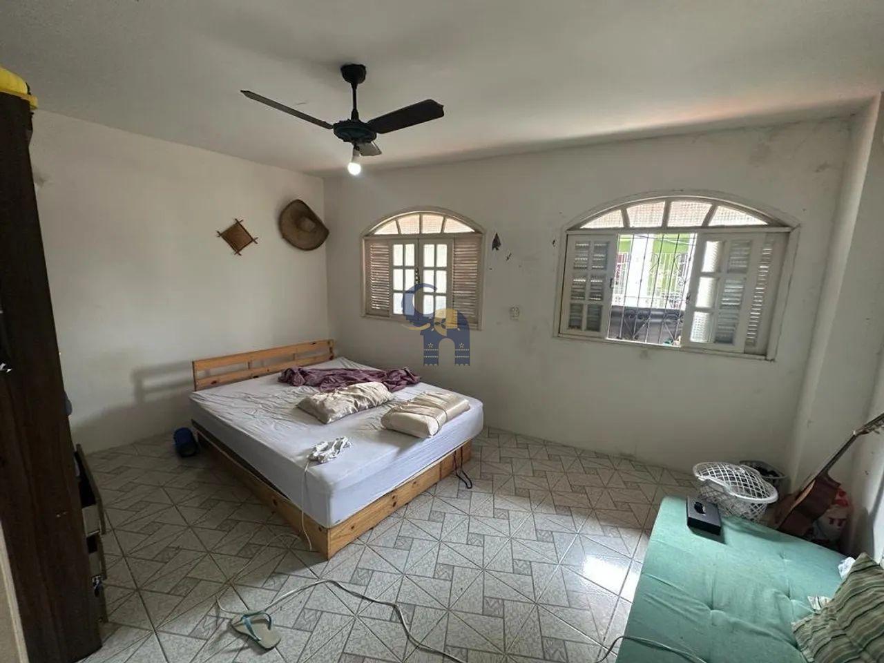 Casa à venda com 4 quartos, 200m² - Foto 4