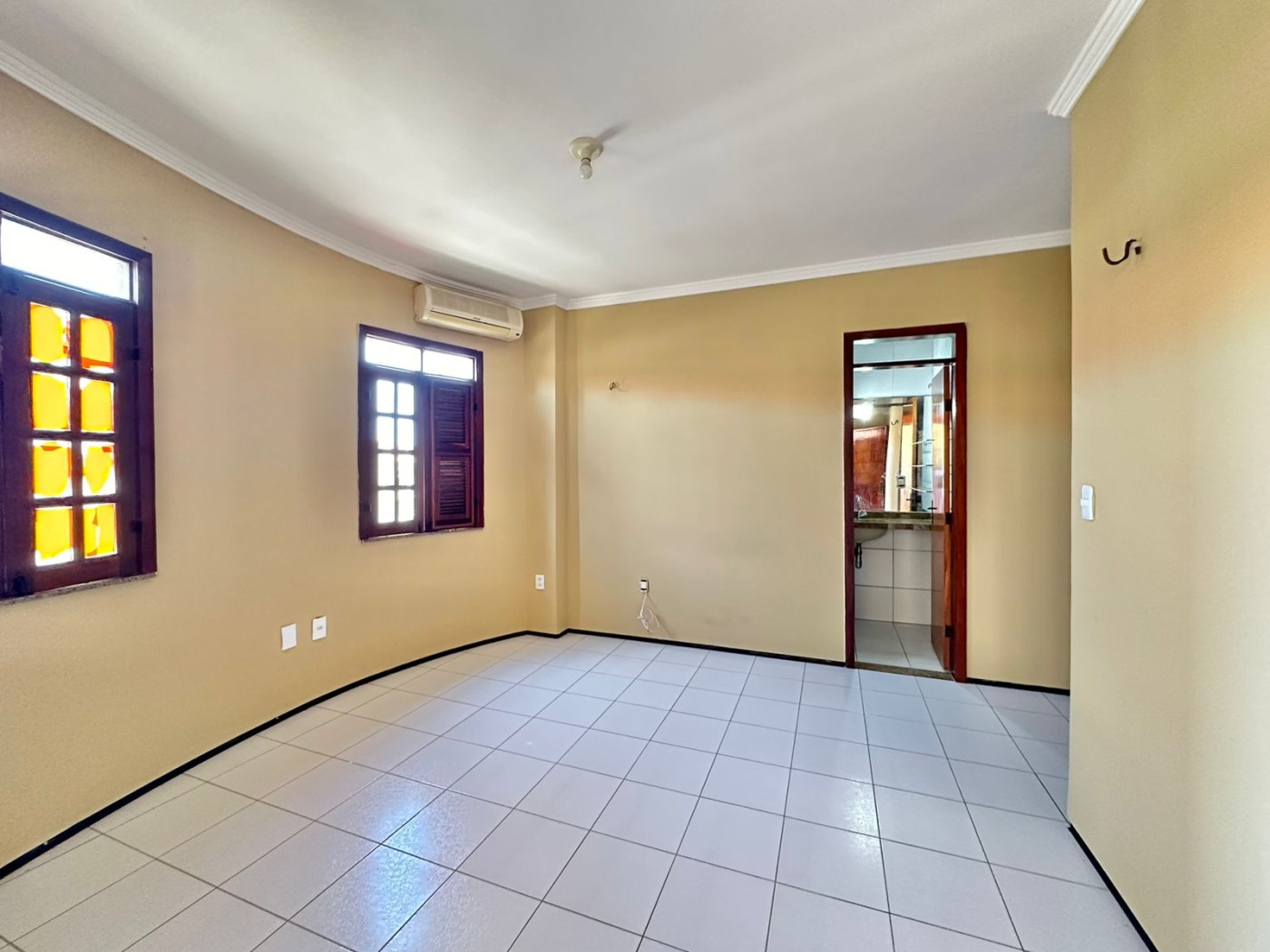 Apartamento à venda com 3 quartos, 134m² - Foto 13