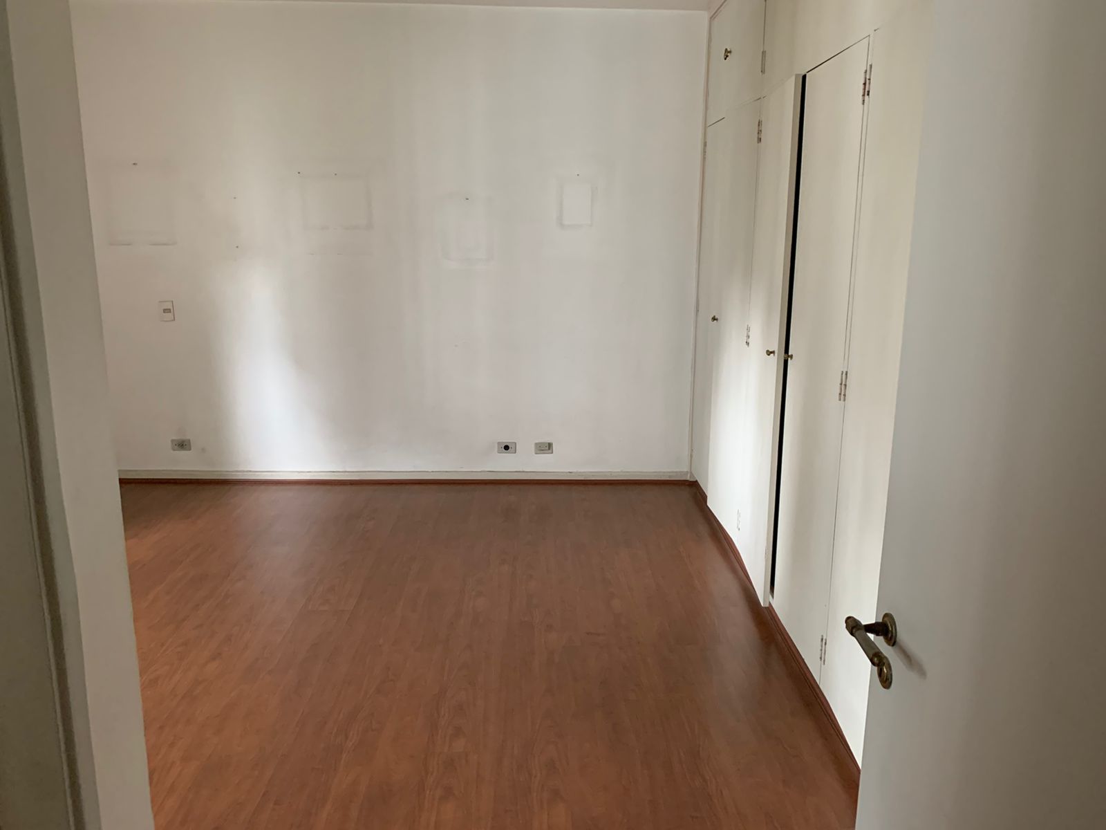 Apartamento à venda com 3 quartos, 185m² - Foto 8