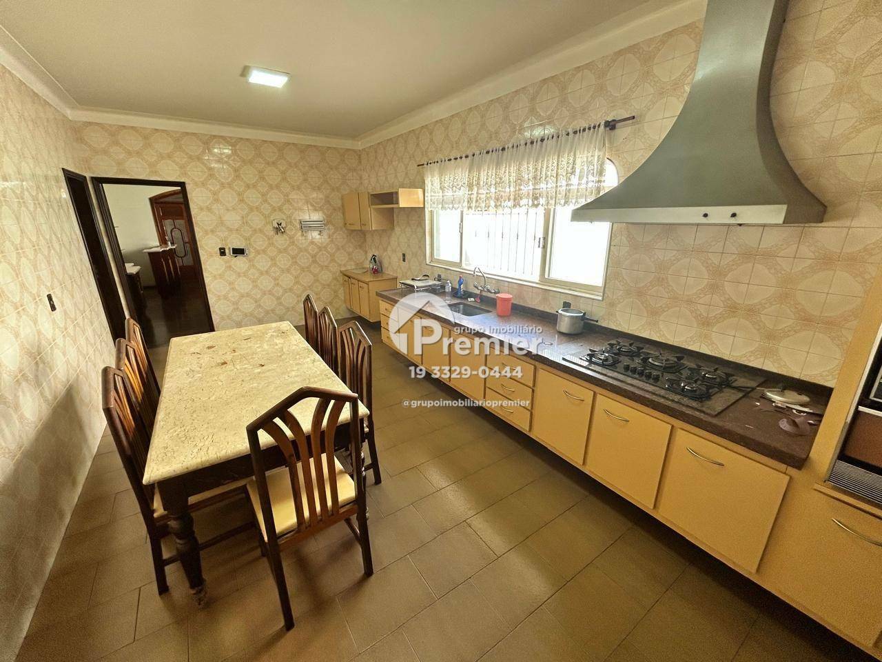 Casa para alugar com 3 quartos, 300m² - Foto 25