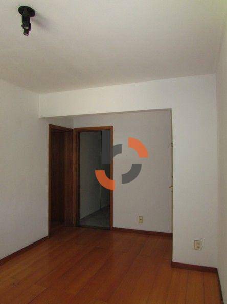 Apartamento à venda com 2 quartos, 63m² - Foto 1