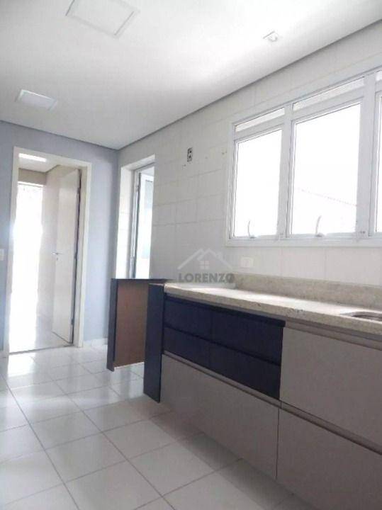 Apartamento à venda com 3 quartos, 155m² - Foto 12