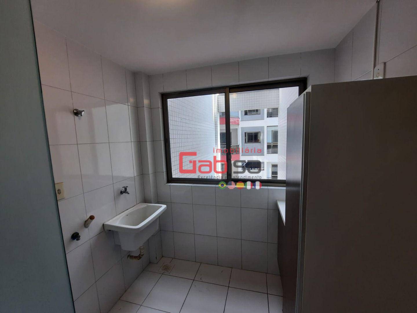 Apartamento à venda com 3 quartos, 95m² - Foto 9