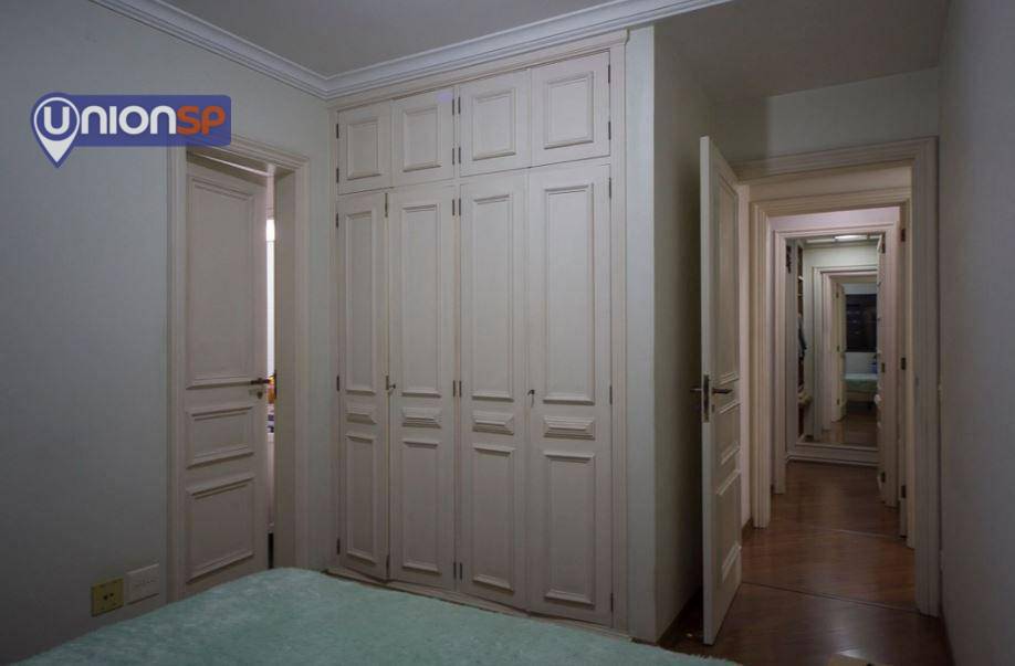 Apartamento à venda com 4 quartos, 180m² - Foto 6