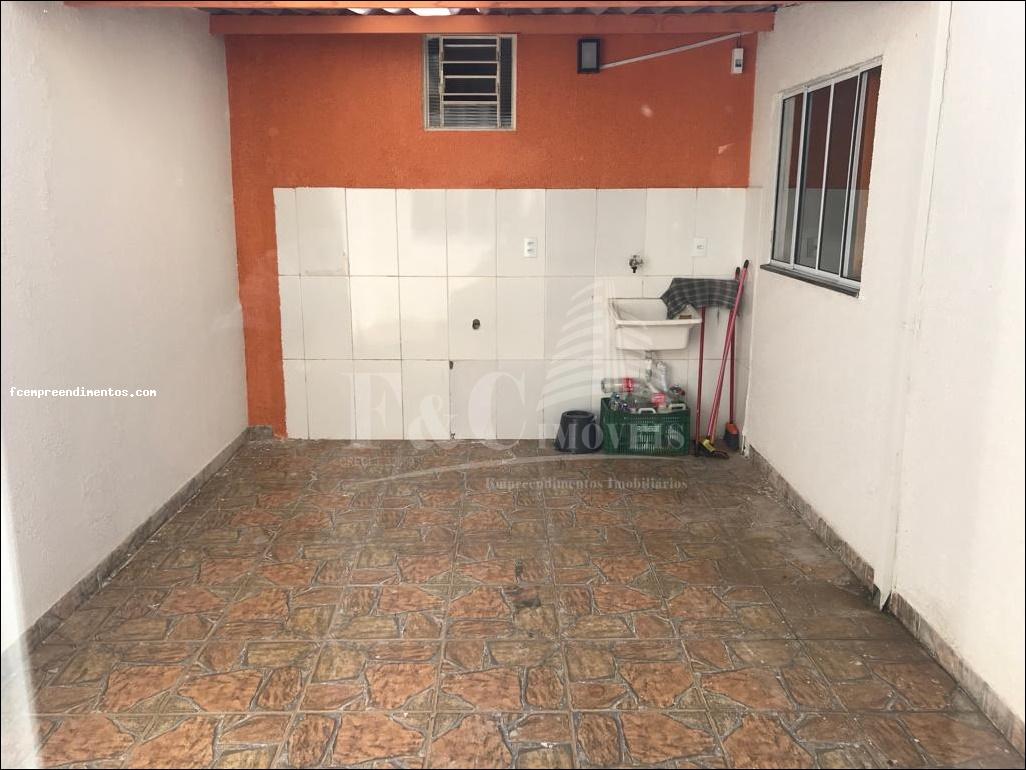 Casa à venda com 2 quartos, 201m² - Foto 8