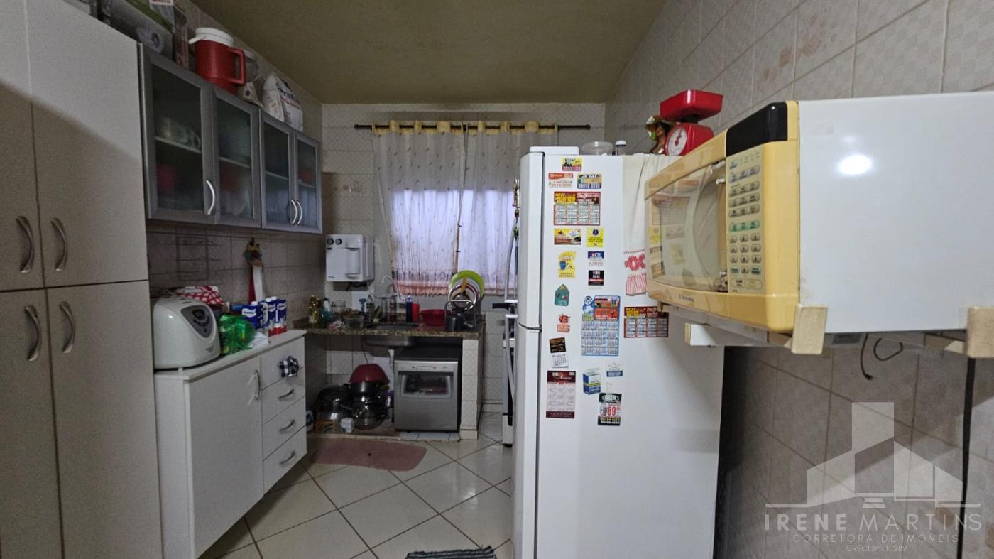 Casa à venda com 4 quartos, 350m² - Foto 7