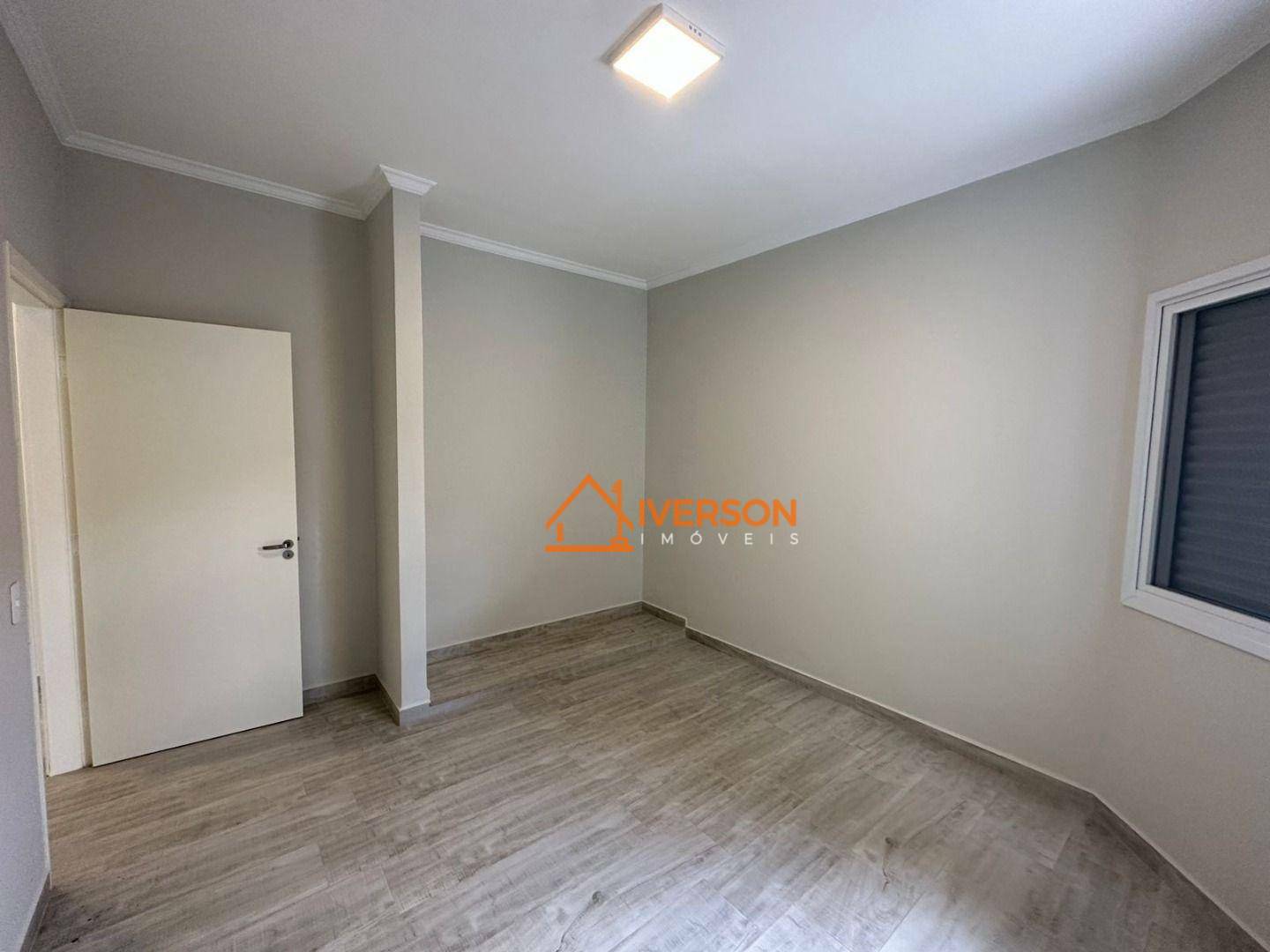 Casa à venda com 3 quartos, 150m² - Foto 10