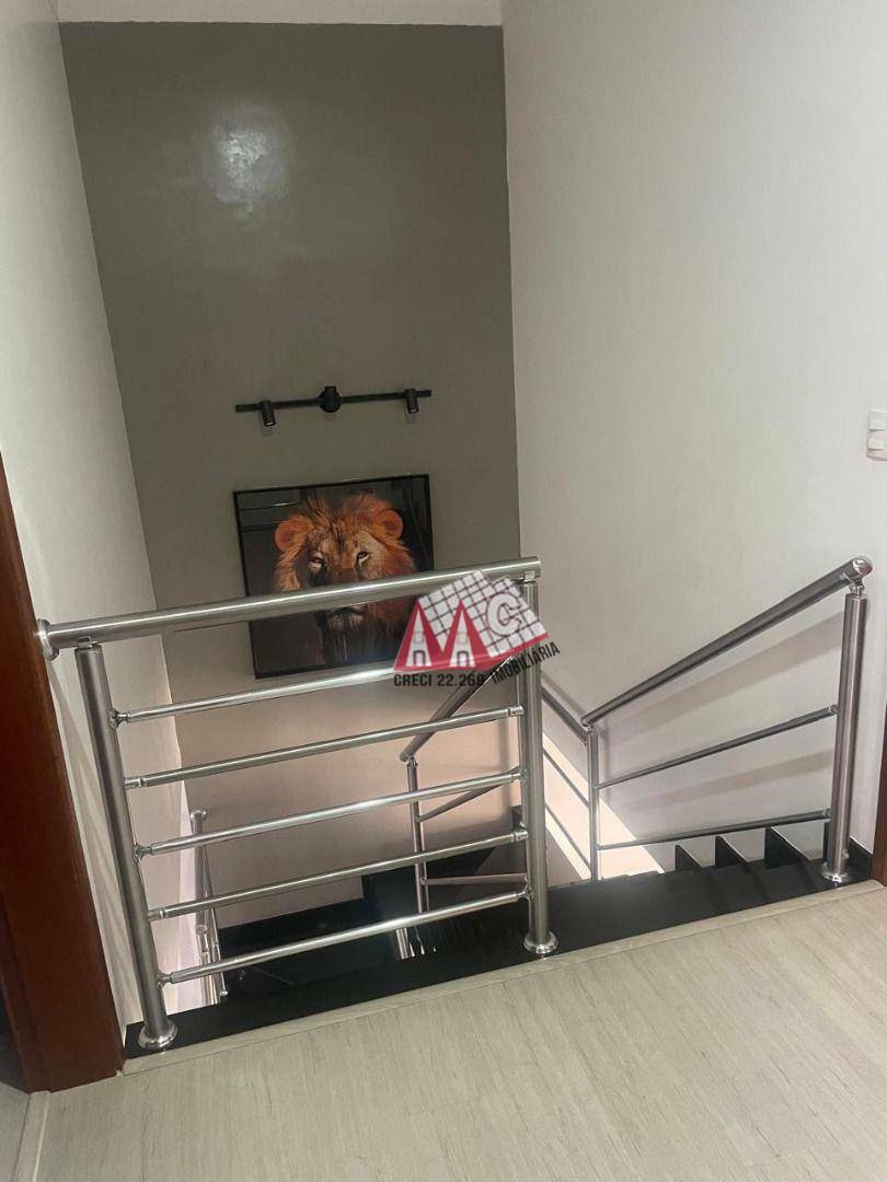 Sobrado à venda com 3 quartos, 234m² - Foto 27