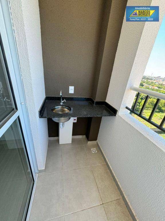 Apartamento à venda com 2 quartos, 60m² - Foto 7