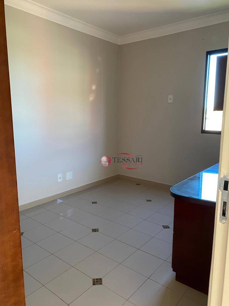 Apartamento à venda com 2 quartos, 70m² - Foto 9