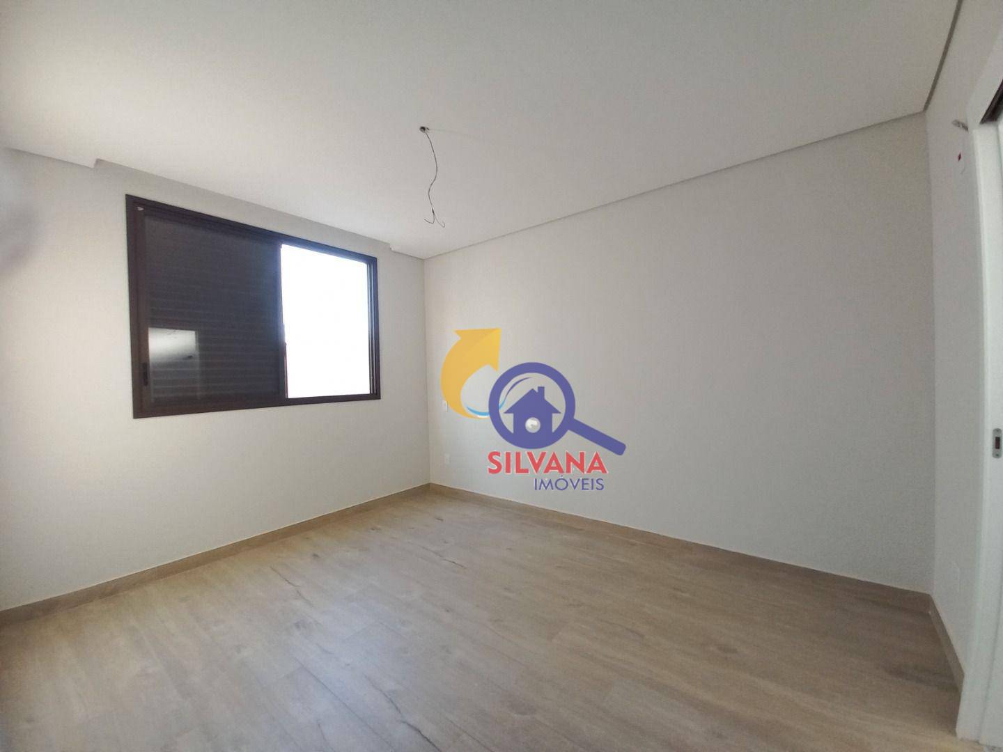 Apartamento à venda com 3 quartos, 130m² - Foto 11