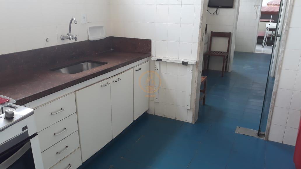 Apartamento à venda com 4 quartos, 300m² - Foto 33