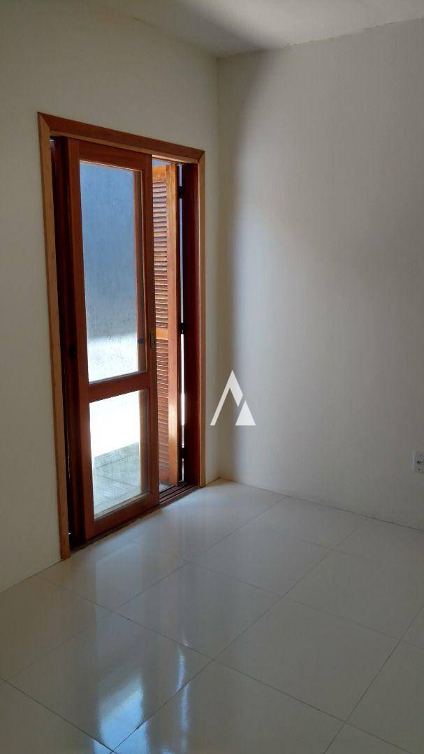 Casa à venda com 2 quartos, 56m² - Foto 17