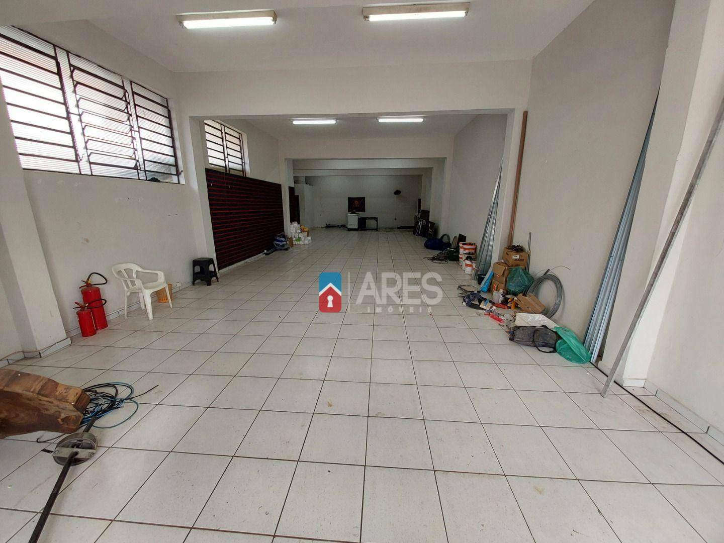 Loja-Salão para alugar, 169m² - Foto 1