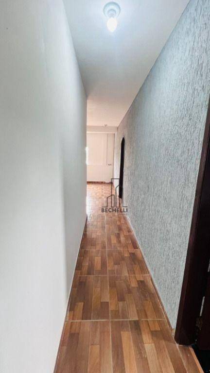 Casa à venda com 3 quartos, 217m² - Foto 14