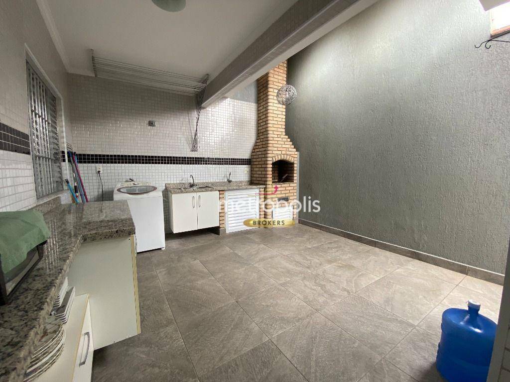 Casa à venda com 3 quartos, 235m² - Foto 35