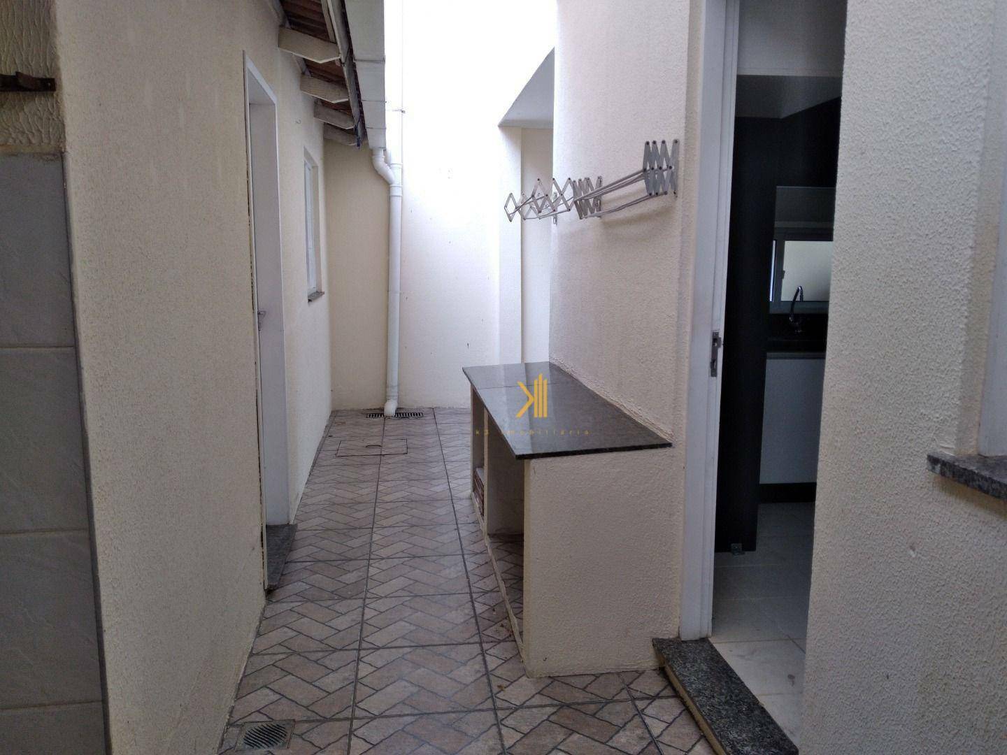 Casa à venda com 4 quartos, 130m² - Foto 16