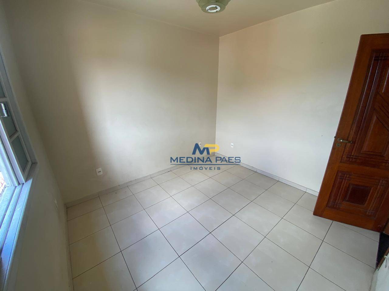 Casa à venda com 2 quartos, 408m² - Foto 15