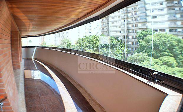 Apartamento para alugar com 3 quartos, 170m² - Foto 4